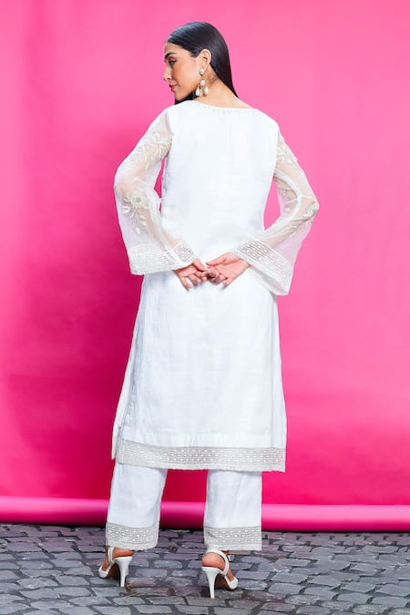 Priyanka Jain Floral Bloom Embroidered Straight Kurta Pant Set 