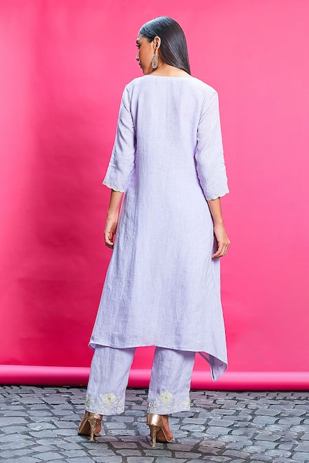 Priyanka Jain Embroidered Asymmetric Kurta With Pant 