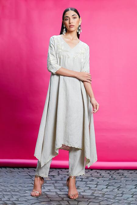 Priyanka Jain_Beige Cotton, Linen Embroidery V-neck Placement Asymmetric Kurta With Pant _Online_at_Aza_Fashions