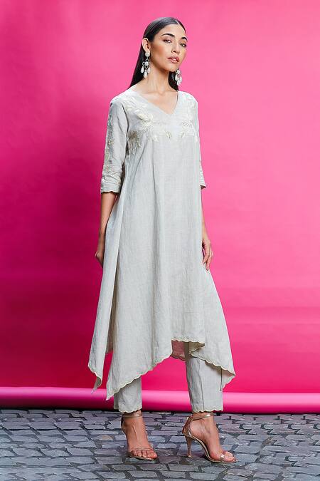 Buy_Priyanka Jain_Beige Cotton, Linen Embroidery V-neck Placement Asymmetric Kurta With Pant _Online_at_Aza_Fashions