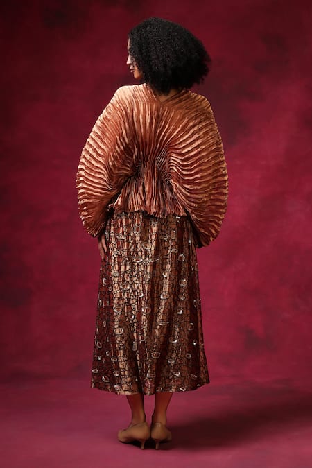 Shop_SHILPI GUPTA_Red Silk Plain V Neck Zari Pleated Top _at_Aza_Fashions