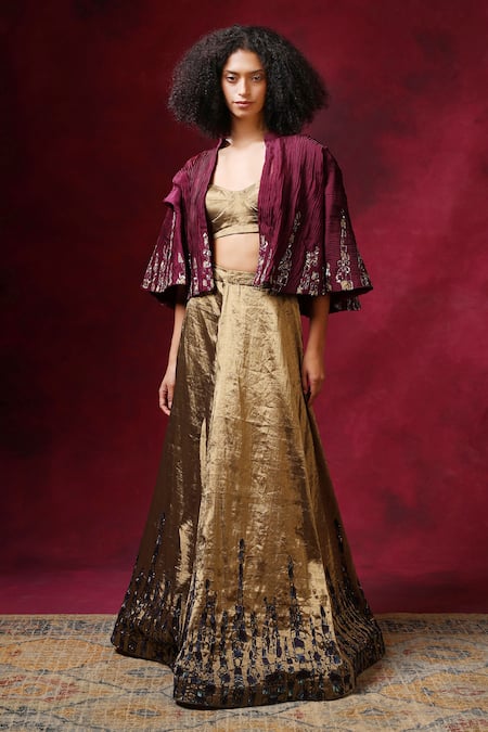 Shilpi Gupta Border Embroidered Lehenga Set With Cape 