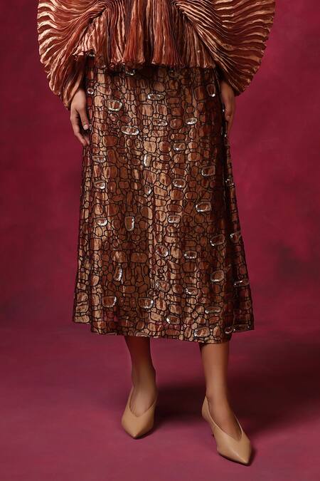 Shilpi Gupta_Red Silk Tissue Embroidery Cutdana Skirt _Online_at_Aza_Fashions