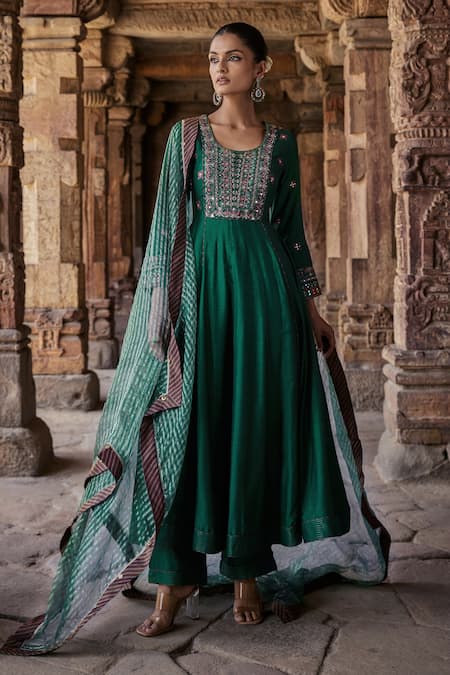 Kritika Dawar Green Silk, Organza Mirrors, Embroidery Round Neck Zaha Thread And Anarkali Set Online at Aza Fashions Kritika Dawar_Green Silk, Organza Mirrors, Embroidery Round Neck Zaha Thread And Anarkali Set _Online_at_Aza_Fashions