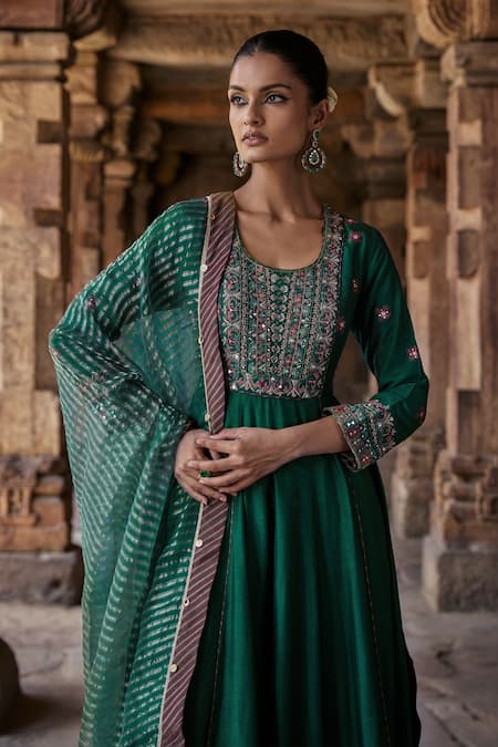 Buy Kritika Dawar Green Silk, Organza Mirrors, Embroidery Round Neck Zaha Thread And Anarkali Set Online at Aza Fashions Buy_Kritika Dawar_Green Silk, Organza Mirrors, Embroidery Round Neck Zaha Thread And Anarkali Set _Online_at_Aza_Fashions