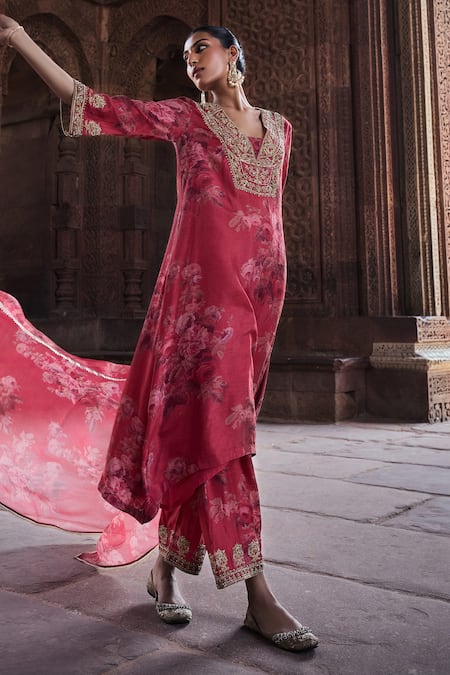 Kritika Dawar_Red Silk, Organza Embroidery Amara Rosa Print Embellished Kurta Pant Set _Online_at_Aza_Fashions
