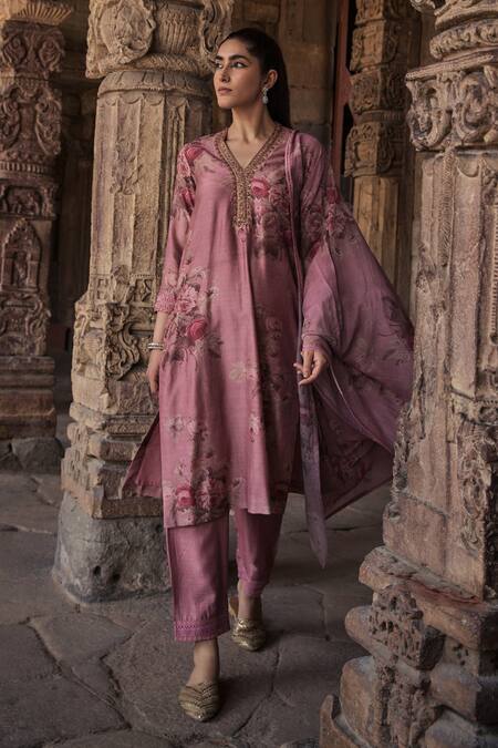 Kritika Dawar Pink Chanderi, Cotton, Silk Zainab Phoolista Bloom Print Kurta Pant Set Online at Aza Fashions Kritika Dawar_Pink Chanderi, Cotton, Silk Zainab Phoolista Bloom Print Kurta Pant Set _Online_at_Aza_Fashions
