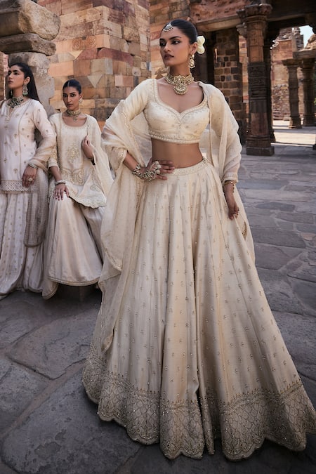 Kritika Dawar Ivory , Organza Pearls, Noor Ditsy Florin Bridal Lehenga Set Online at Aza Fashions Kritika Dawar_Ivory , Organza Pearls, Noor Ditsy Florin Bridal Lehenga Set _Online_at_Aza_Fashions