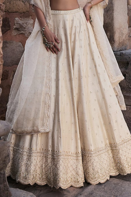 Buy Kritika Dawar Ivory , Organza Pearls, Noor Ditsy Florin Bridal Lehenga Set Online at Aza Fashions Buy_Kritika Dawar_Ivory , Organza Pearls, Noor Ditsy Florin Bridal Lehenga Set _Online_at_Aza_Fashions
