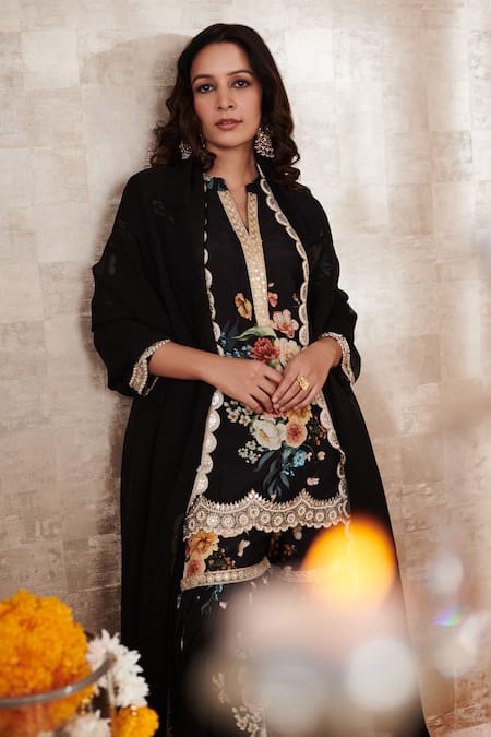 Rainas_Black Cotton, Silk Embroidery Round Neck Floral Pattern Kurta Gharara Set _at_Aza_Fashions