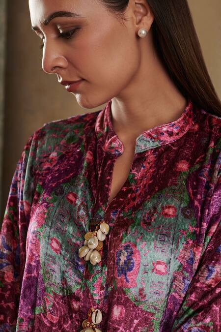 Shop Rainas Pink Velvet Beads Bandeau Neck Shell Detailed Kurta With Pant Online at Aza Fashions Shop_Rainas_Pink Velvet Beads Bandeau Neck Shell Detailed Kurta With Pant_Online_at_Aza_Fashions