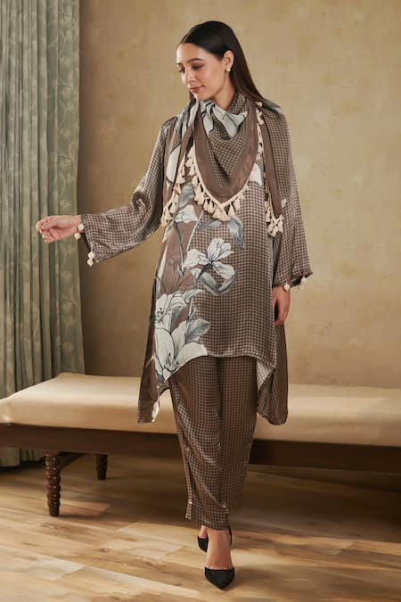 Shop_Rainas_Brown Cotton, Satin Tassels Collared Flower Pattern Kurta Pant Set_Online_at_Aza_Fashions
