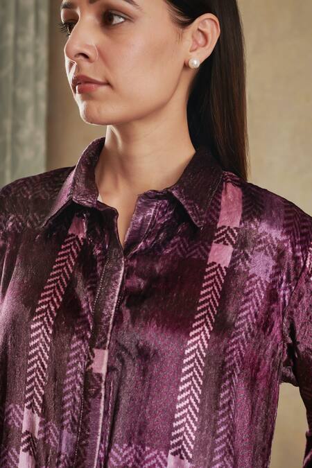 Buy_Rainas_Purple Velvet Collared Geometric Print Long Shirt With Pant_Online_at_Aza_Fashions