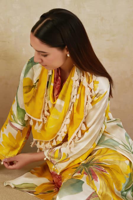 Buy_Rainas_Yellow Cotton, Satin Tassels Collared Sunflower Print Kurta Pant Set _Online_at_Aza_Fashions
