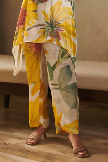 Rainas_Yellow Cotton, Satin Tassels Collared Sunflower Print Kurta Pant Set _at_Aza_Fashions