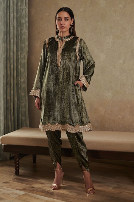 Rainas Scallop Hem Kurta With Dhoti Pant 