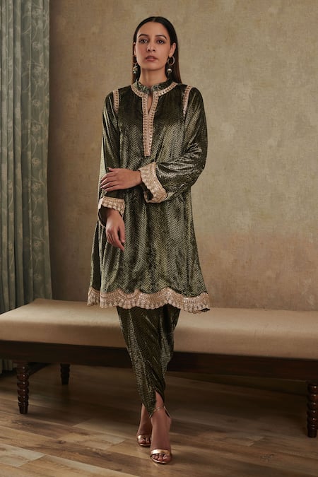 Rainas Scallop Hem Kurta With Dhoti Pant 