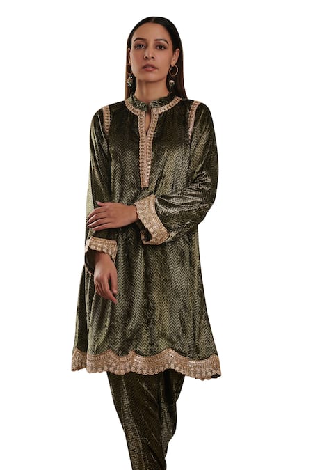 Shop_Rainas_Green Velvet Lace Bandeau Neck Scallop Hem Kurta With Dhoti Pant _Online_at_Aza_Fashions