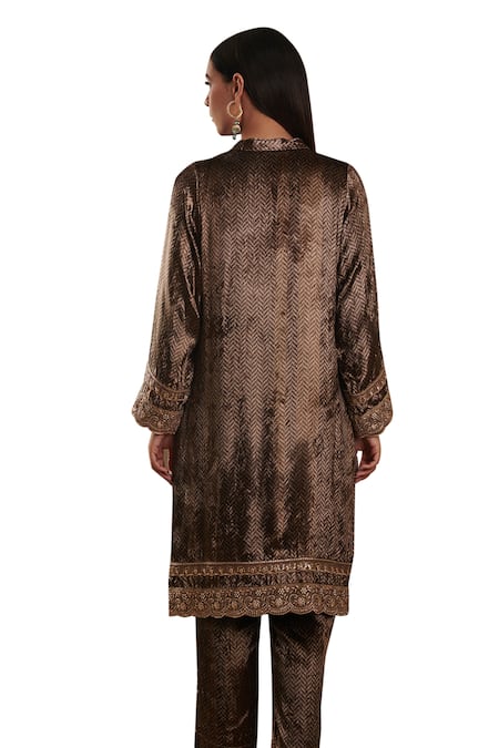 Buy_Rainas_Brown Velvet Lace, Embroidery Bandeau Chevron Pattern Straight Kurta With Pant_Online_at_Aza_Fashions