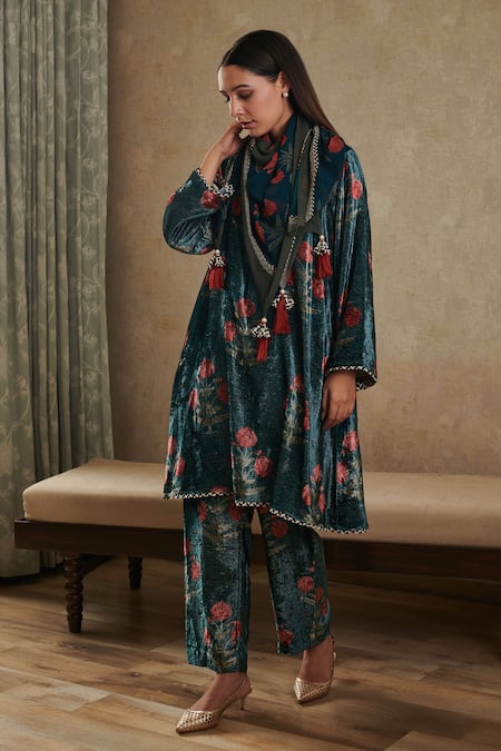 Rainas Blossom Print Kurta Pant Set 