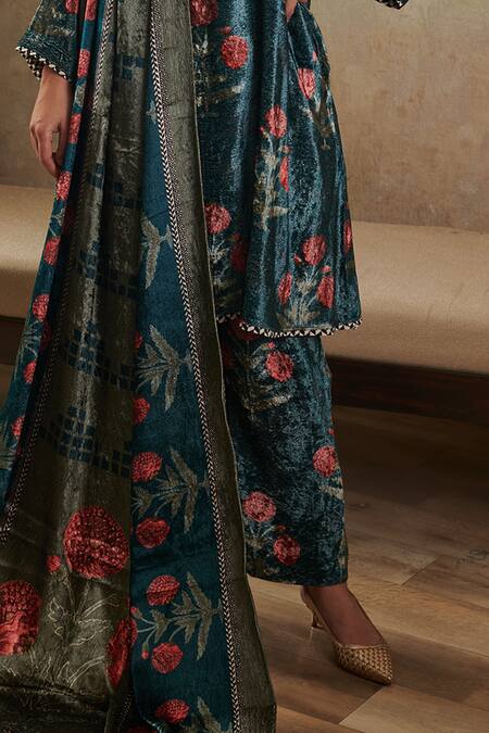 Buy_Rainas_Blue Velvet Tassels Bandeau Neck Blossom Print Kurta Pant Set _Online_at_Aza_Fashions