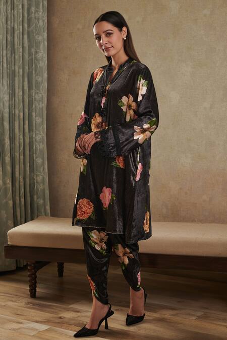 Buy_Rainas_Black Velvet Bandeau Neck Flower Print Kurta With Dhoti Pant_Online_at_Aza_Fashions