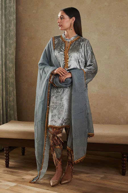 Rainas Grey Velvet Printed Abstract Band Collar Tassel Detailed Kurta Dhoti Pant Set 