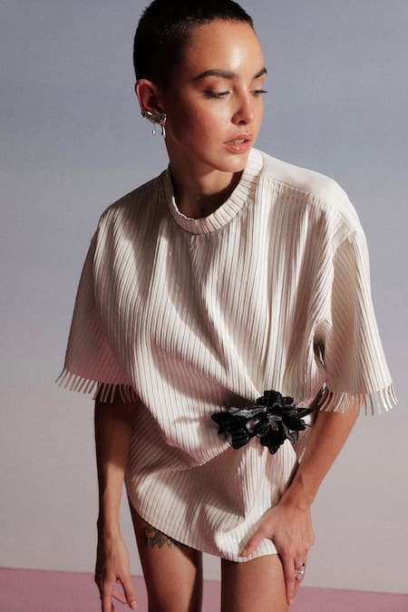 Sameer Madan_White Cotton, Silk Sequins, Lace Round Neck Pina Colada Embroidered T-shirt _Online_at_Aza_Fashions