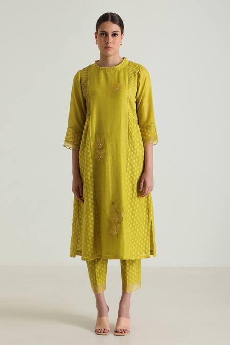 Buy_Arcvsh By Pallavi Singh_Green Silk, Chanderi Embroidery Round Neck Geometric Woven Tunic And Pant Set 