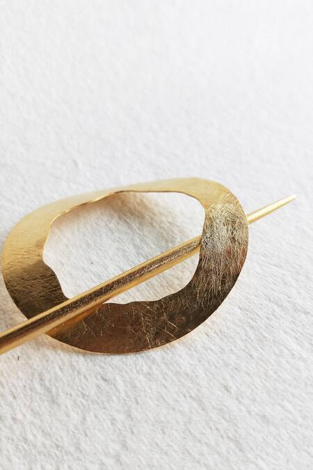 DE'Anma_Gold Lotura Circular Shaped Hair Bun _Online_at_Aza_Fashions
