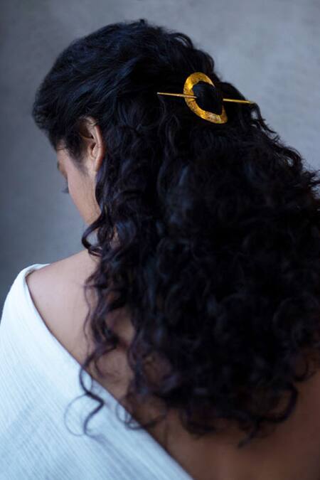 Buy_DE'Anma_Gold Lotura Circular Shaped Hair Bun 