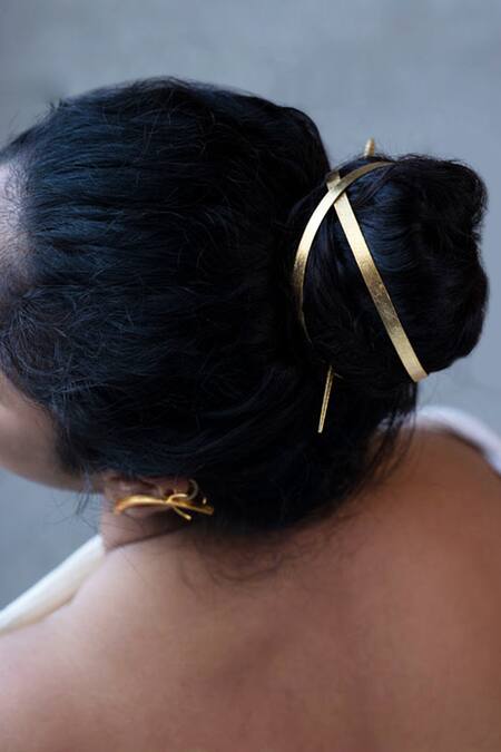 Shop_DE'Anma_Gold Bisect Shaped Small Hair Bun _Online_at_Aza_Fashions