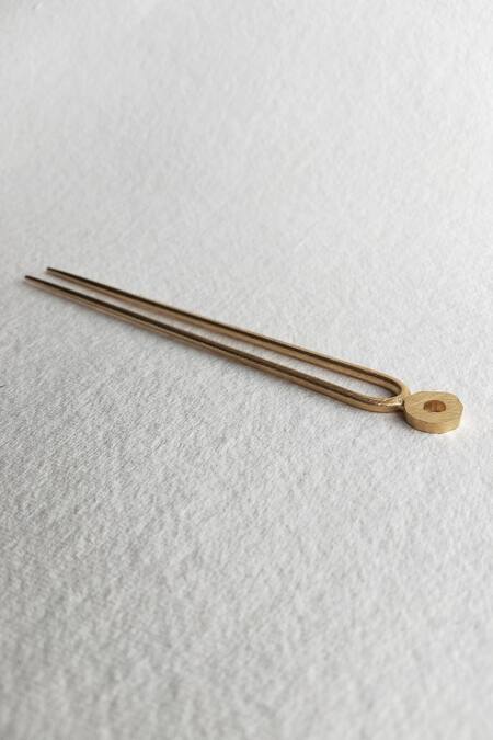 Shop_DE'Anma_Gold Gorria Double Pin Hair Stick _at_Aza_Fashions