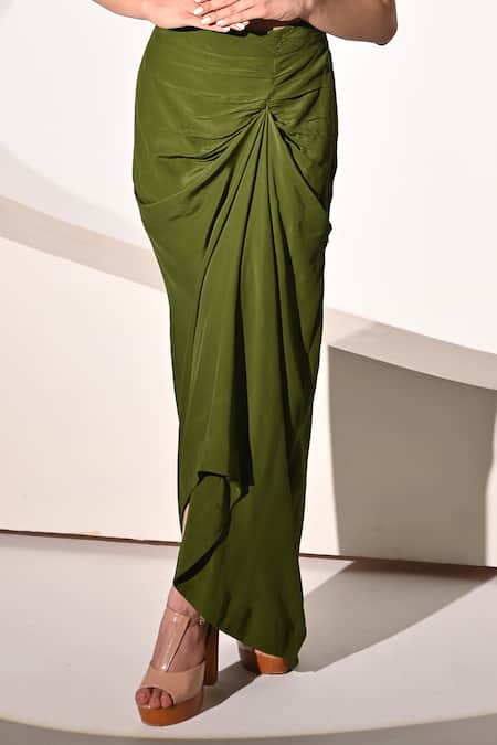 Shop_BAANI KHURANA_Green Crepe, Organza Sequins, Beads, Applique Embellished Cape Slit Skirt Set 