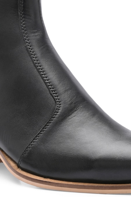 Ivrah Black Jordan High Rise Leather Boots Online at Aza Fashions Ivrah_Black Jordan High Rise Leather Boots_Online_at_Aza_Fashions