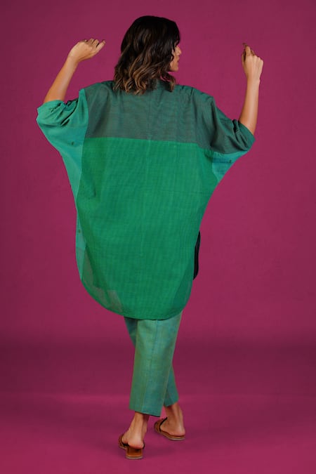 Mantra Colorblocked Motif Woven Symphony Kurta 