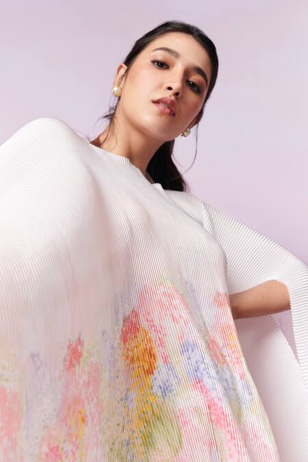 Buy Moh India Pink Meadow Strawberry Field Print Asymmetric Cape Buy_Moh India_Pink Meadow Strawberry Field Print Asymmetric Cape