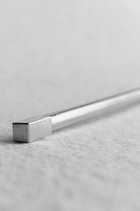 DE'Anma_Silver Quanah Cutwork Abstract Shaped Hair Bun _Online_at_Aza_Fashions