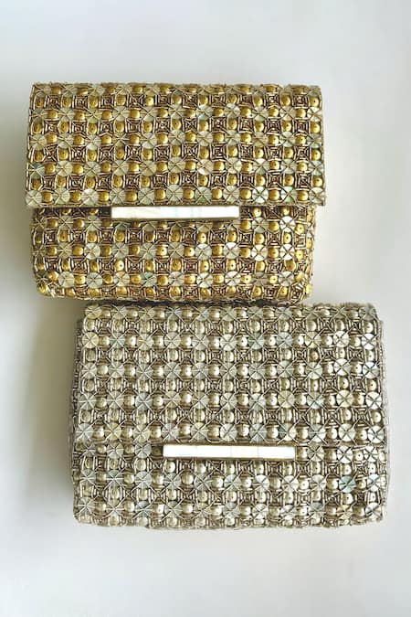 Kokommo The Coquille Clutch 