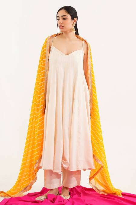 Shop_Tuli_Yellow Chiffon Lace Batasi Chakori Dupatta _at_Aza_Fashions