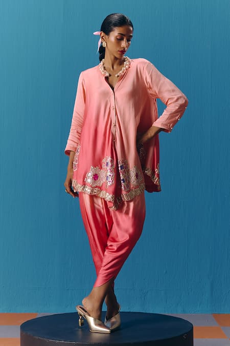 Pooja Rajgarhia Gupta Dusk Embroidered Short Kurta With Petal Pant 