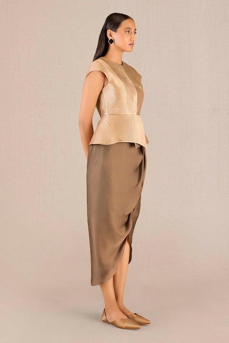Buy_Ampm_Gold Metallic Silk Textured Round Abrah Jacket With Draped Skirt _Online_at_Aza_Fashions