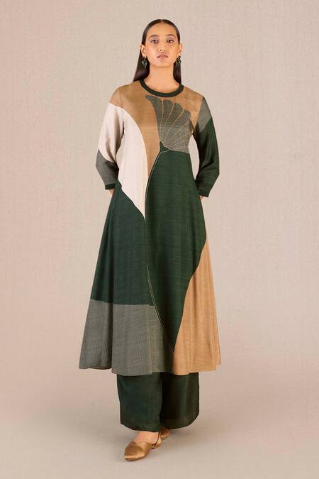 Ampm_Green Silk Embroidery Round Neck Sahira Floral Pattern Kurta Palazzo Set _Online_at_Aza_Fashions