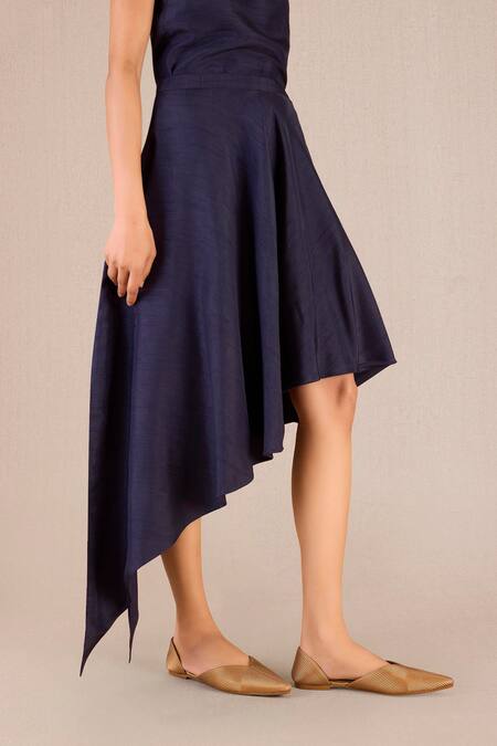 Shop Ampm Purple Silk V-neck Serena Flora And Fauna Patterned Jacket With Skirt Online at Aza Fashions Shop_Ampm_Purple Silk V-neck Serena Flora And Fauna Patterned Jacket With Skirt_Online_at_Aza_Fashions