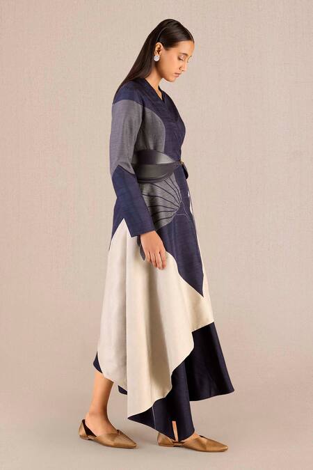 Buy_Ampm_Purple Silk Embroidery V-neck Serena Flora And Fauna Asymmetric Jacket With Skirt _Online_at_Aza_Fashions