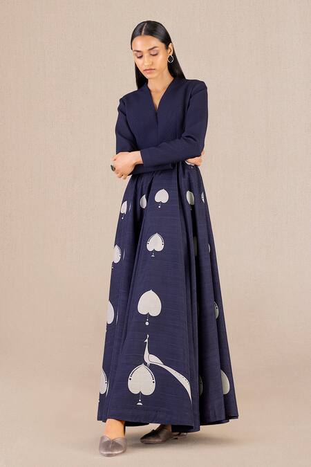 Shop Ampm Purple Silk Buckles V-neck Sabra Betel Leaf Print Flared Dress Online at Aza Fashions Shop_Ampm_Purple Silk Buckles V-neck Sabra Betel Leaf Print Flared Dress _Online_at_Aza_Fashions