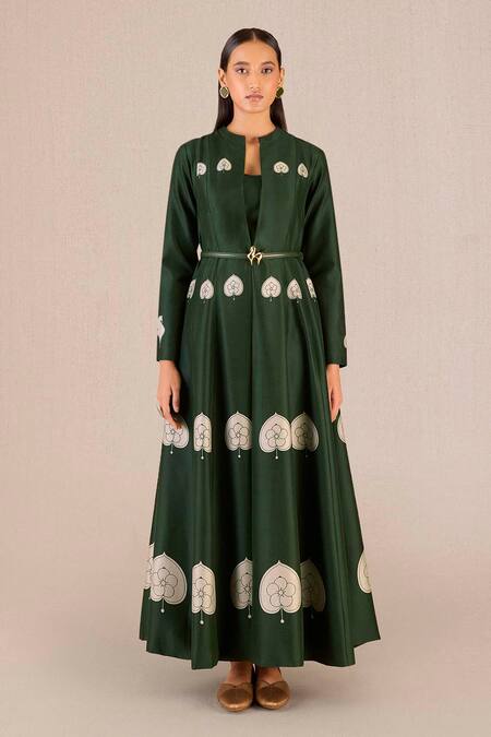 Shop Ampm Green Chanderi Brooches Round Neck, Scoop Aresha Horse Print Jacket And Pant Set Online at Aza Fashions Shop_Ampm_Green Chanderi Brooches Round Neck, Scoop Aresha Horse Print Jacket And Pant Set _Online_at_Aza_Fashions