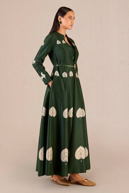 Buy Ampm Green Chanderi Brooches Round Neck, Scoop Aresha Horse Print Jacket And Pant Set Buy_Ampm_Green Chanderi Brooches Round Neck, Scoop Aresha Horse Print Jacket And Pant Set