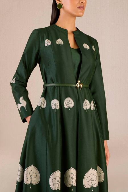 Shop Ampm Green Chanderi Brooches Round Neck, Scoop Aresha Horse Print Jacket And Pant Set Shop_Ampm_Green Chanderi Brooches Round Neck, Scoop Aresha Horse Print Jacket And Pant Set