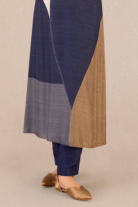 Ampm_Purple Silk Embroidery Round Mirha Floral Motif Print A-line Kurta With Pant_Online_at_Aza_Fashions